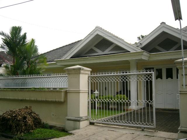 Rumah Bagus,Terawat Di Bintaro Sektor 1