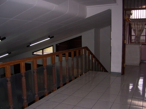 Dijual rumah di cinere sangat terawat