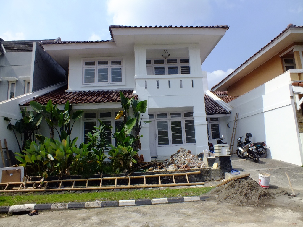 Rumah Bagus,Minimalis,Jarang Ada,di Bintaro Jaya Sektor 9 !!!