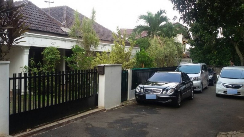 Rumah siap huni di Kebayoran  Lama Jakarta Selatan