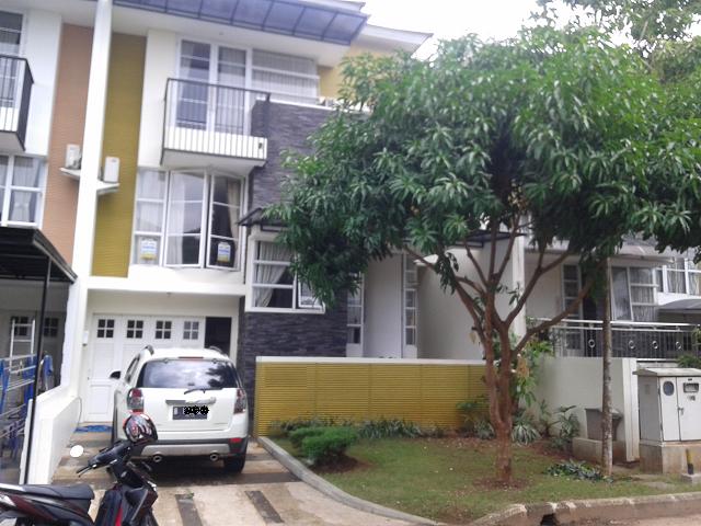 Sewa Rumah Grandwisata, Split Level yang mewah, fully furnished, bagus dan berkelas