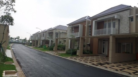 DIJUAL RUMAH CLUSTER LOTUS SUMMARECON BEKASI