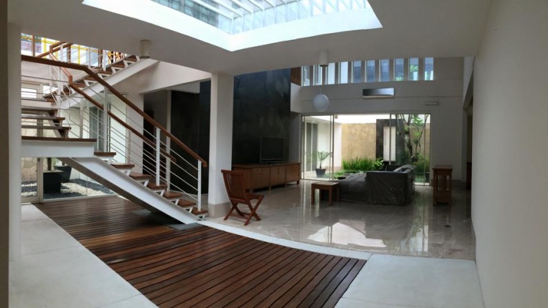 HIGH RECOMENDED MODERN MINIMALIST HOUSE 4BEDROOM IN PONDOK INDAH