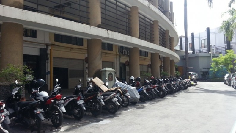 2 Units Shop At Kuta Business Complex