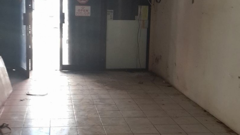 Dijual / Disewakan Ruko Borobudur Pinggir Jalan- Perum, Karawaci