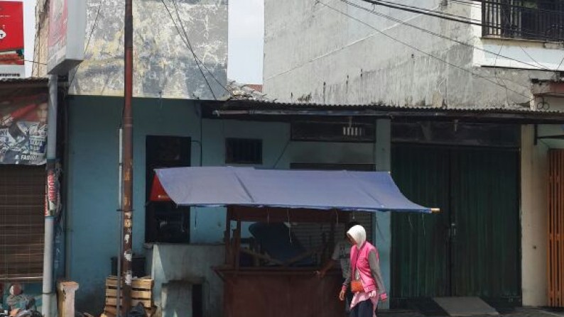 Dijual Rumah Pinggir   Jl. Raya Harapan Kita - Perum 2, Karawaci