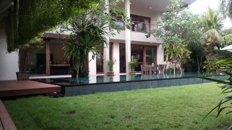 Exclusive Villa at Canggu For Sale