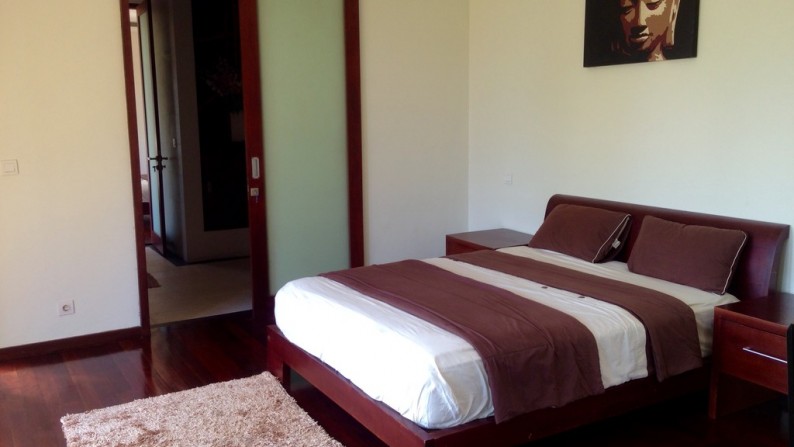 Exclusive Villa 4 Bedrooms in Canggu Fully Furnish Rice Field View