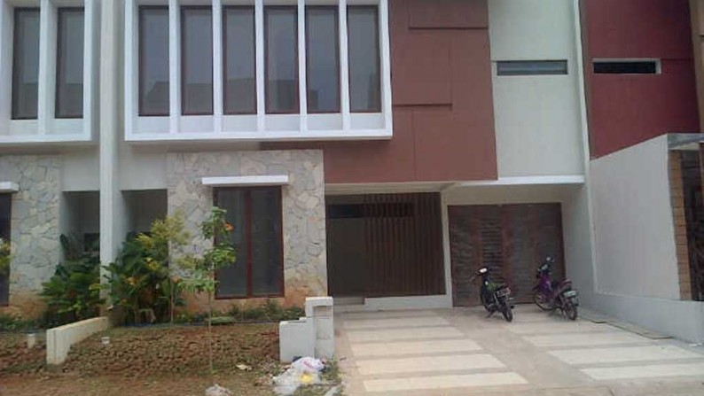 Rumah Brand New ,Minimalis Dalam Cluster Terbaru Bintaro Sektor 9