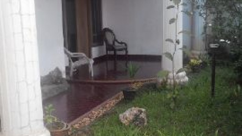 Rumah di Komplek SEKNEG Kebayoran Lama