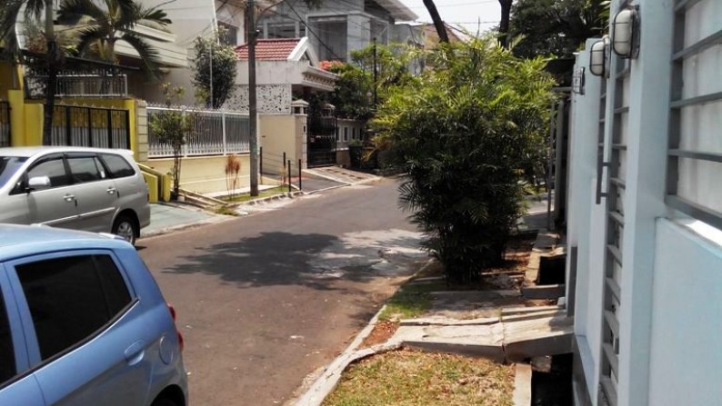 Rumah Bagus,siap huni Pondok Indah