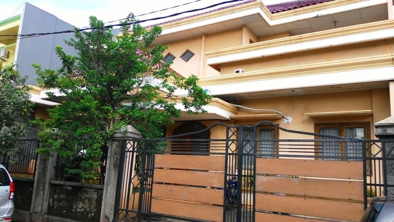 Rumah Bagus,Asri ,keamanan 24 jam,dekat RS Internasional Bintaro,tol sektor  7,sekolah & UNIVRSITAS