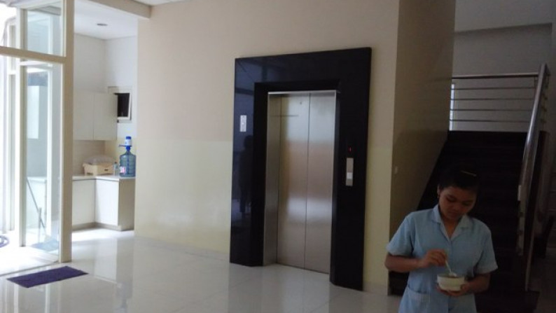 Ruang Kantor disewakan