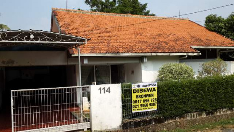 DI SEWAKAN RUMAH KOMPLEK VI CIPUTAT TIMUR