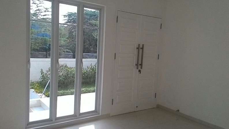 Rumah siap huni,brand new di Cilandak Jakarta selatan