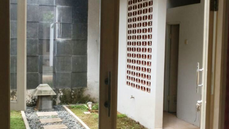 Dijual Rumah Bagus Di Graha Fedora, Graha Bintaro