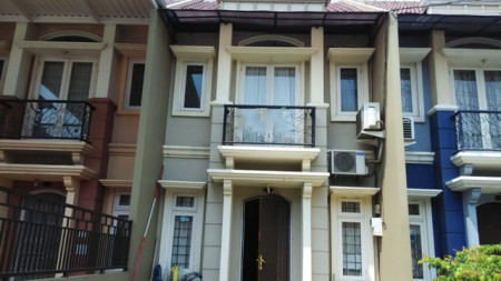 Rumah dalam Cluster Exclusive