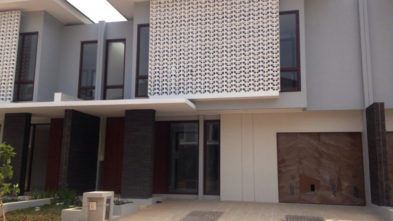 Dijual Rumah Bagus Di Cluster Discovery, Bintaro Sektor 9