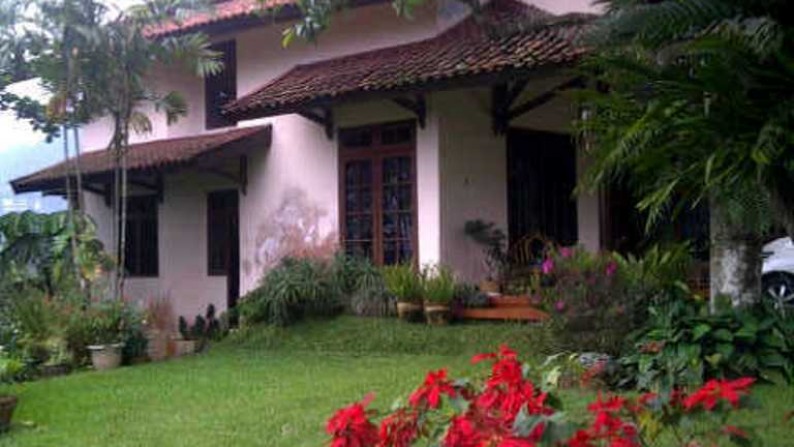 Dijual Villa di Bogor