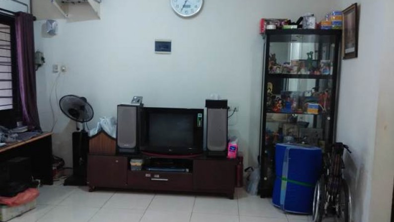 Rumah Renovasi dalam Cluster