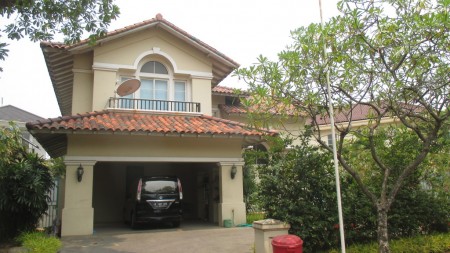 Dijual Rumah Taman Diponegoro Jl. Gn. Atlantik - Lippo Karawaci