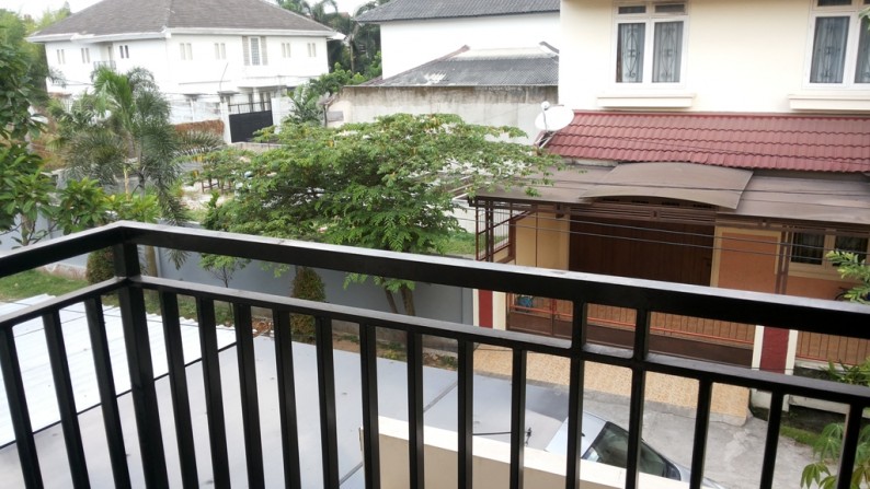 Rumah Minimalis Dalam Cluster Di Ciputat, rumah baru 2 lantai,