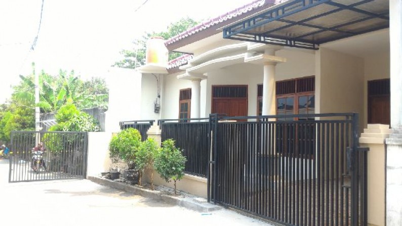 Rumah siap huni di Pesanggrahan DKI Jakarta Selatan