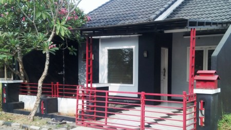 Rumah Murah, Bagus di Kawasan Graha Raya