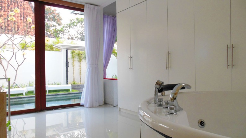 Yearly Monthly Rental Villa 1 Bedrooms in Heart of Legian