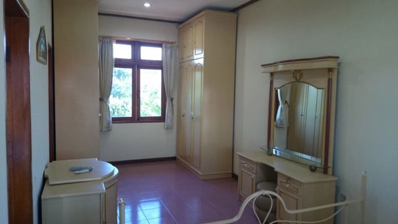 House 3 Bedrooms Fully Furnihed in Imam Bonjol Denpasar