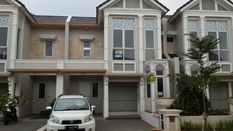 DI JUAL RUMAH GREENWICH BSD CITY LOKASI STRATEGIS DEKAT DENGAN AKSES TOL