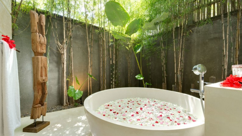 Holiday Rentals - Casa Brio Seminyak - 4 Bedrooms Villa