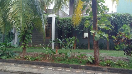 Dijual Rumah Mewah dan Elegan Dikawasan Graha Taman, Bintaro Utama Sektor IX