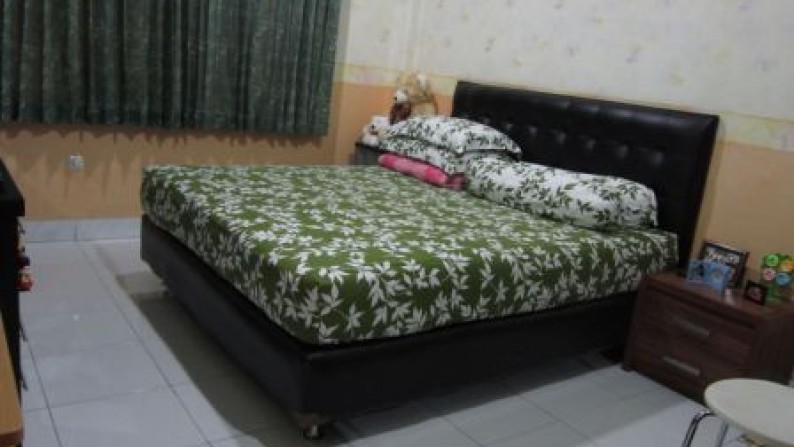 Di Jual Rumah Bagus dan kondisi terawat di Taman Ratu