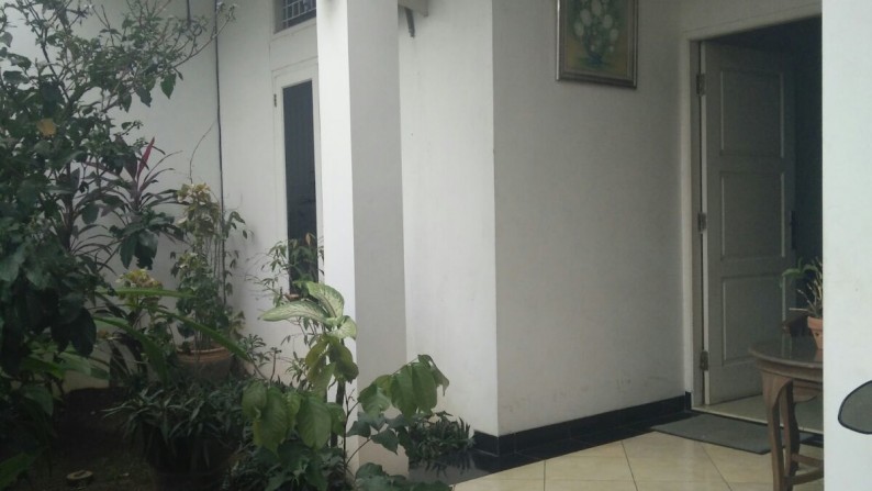 Rumah Bagus Terawat Dalam Perumahan Bintaro Sektor 3A