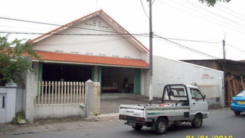 Rumah + Toko di Pabean, Lokasi Strategis 0 Jalan, Cocok untuk usaha, tanah lebar belakang