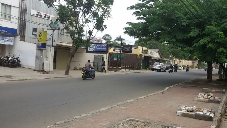 Kavling depan jalan raya veteran !! Luas di Kawasan Veteran, Bintaro