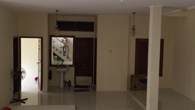 Rumah siap huni di sektor 5 Bintaro Jaya