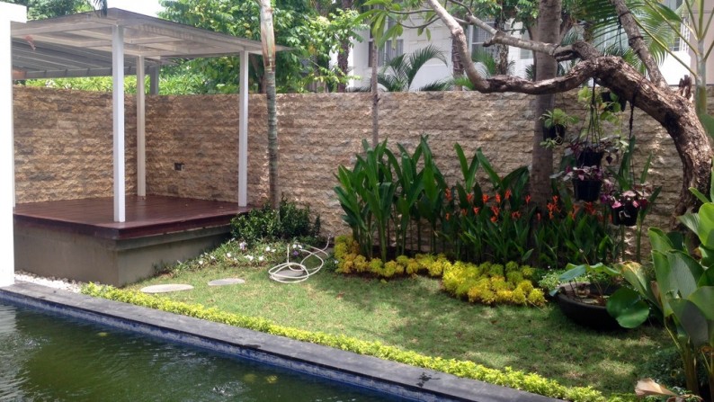 Yearly Rent Villa 3 Bedrooms Fully Furnish Sunset Area, Kuta Clean and Secure Area