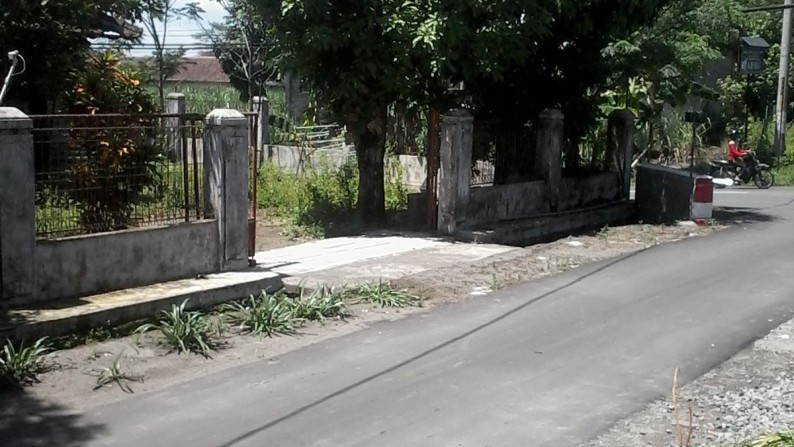 TANAH + RUMAH DIJUAL DI MALANGREJO, MAGUWOHARJO, SLEMAN