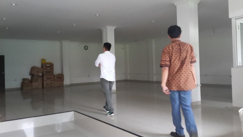 Dijual Rumah Palem Semi - Karawaci