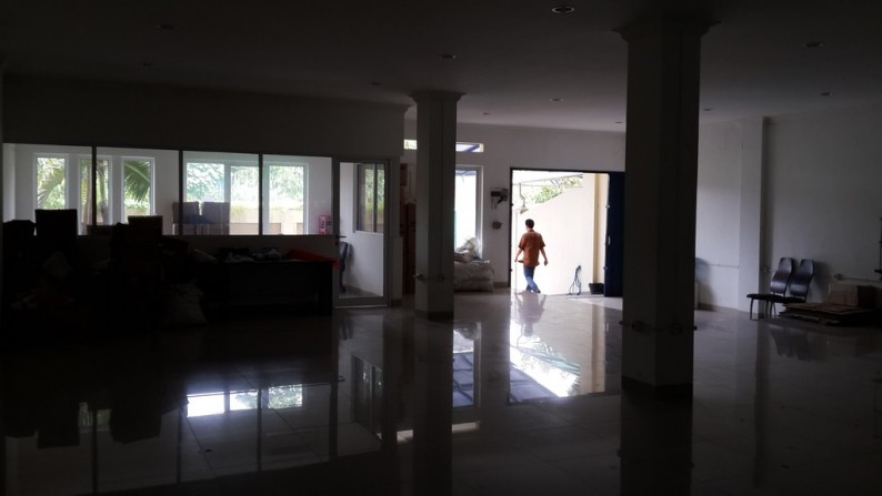 Dijual Rumah Palem Semi - Karawaci