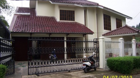 Dijual/Disewakan Rumah Bagus di BCI