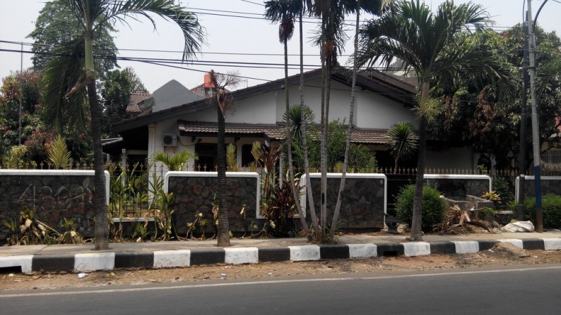 Rumah Asri Di Kayu Putih, Jakarta Timur