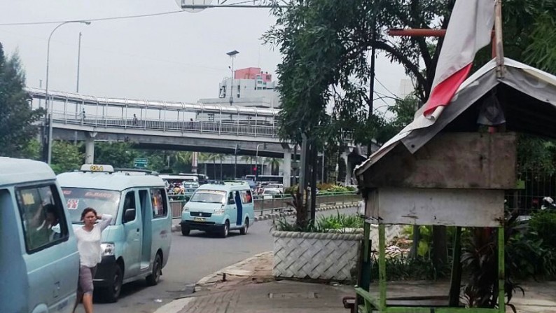 Ruko Luas dan Strategis di Kawasan Palmerah, Jakarta Pusat