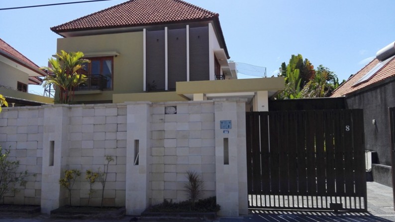 House Style Villa At Gunung Lumut Denpasar