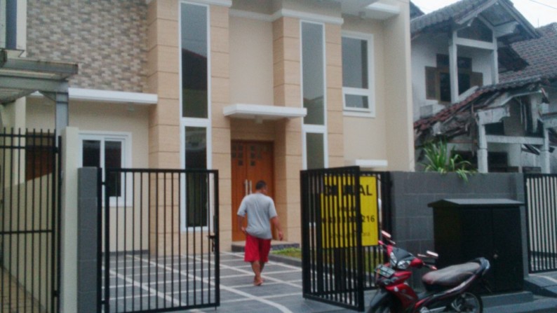 Dijual Rumah Nyaman dan Siap Huni di Lebak Bulus