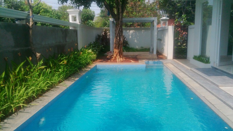 Dijual Rumah Mewah Siap Huni di Pondok Indah