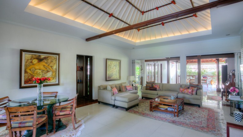 Freehold Modern Balinese Villa 3 Bedrooms in Sanur