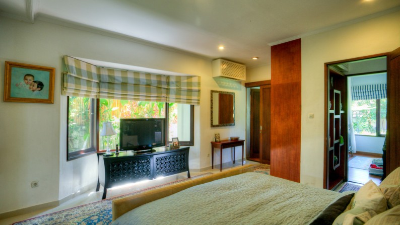 Freehold Modern Balinese Villa 3 Bedrooms in Sanur